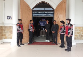 Ditsamapta Polda Kalteng Gelar Pengamanan Gereja