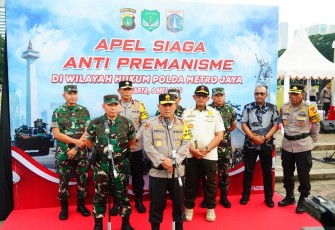 Kapolda Metro Jaya dan Pangdam Jaya Pimpin Apel Operasi Anti Premanisme di Monas