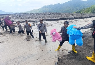 Aksi Kemanusiaan Pascabanjir Lahar Semeru di Lumajang