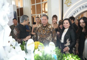 Menko Perekonomian Airlangga Hartarto saat menghadiri perayaan 45 tahun L'Oreal di Indonesia, Kamis (6/2)