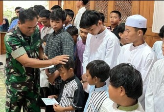 Koramil Pasarkliwon, MWCNU dan Bisnis Kota Surakarta Santuni Anak Yatim