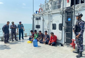 TNI AL Berhasil Amankan Kapal Asing Pelaku Illegal Fishing Asal Malaysia di Perairan Selat Malaka 