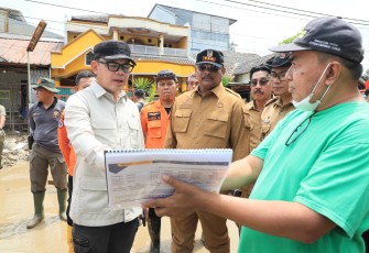 Wakil Menteri Dalam Negeri (Wamendagri) Bima Arya Sugiarto mengingatkan para kepala daerah untuk melakukan langkah mitigasi bencana
