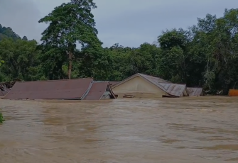 Pasca banjir, rumah warga terendam