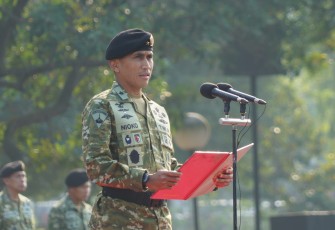 Upacara dipimpin oleh Brigjen TNI (Mar) Nioko Budi, L.H., S.H., Pa Sahli Tk. II Was. Afrika dan Timur Tengah Bidang Hubungan Internasional Panglima TNI