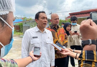 Wamen LH Diaz Hendropriyono saat memberikan keterangan pers di Surakarta, Kamis (15/1)