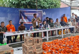 Gubernur Sumsel Bersama DPD RI Berikan Bantuan dan Turun Langsung ke Lokasi Bencana Banjir Desa Nusa Jaya 