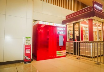 Booth PhotoBebaz di Stasiun Whoosh Halim