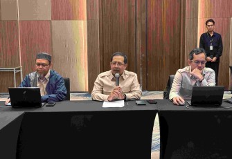 Sekertaris Dirjen Pelayanan Haji, Abdul Haris saat memberikan pemaparan di Bogor, Rabu (4/3)
