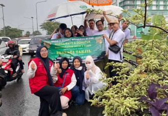 KSH RW15 Medokan ayu bagikan takjil
