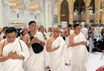 Wamenhaj Dahnil Anzar Simanjuntak ibadah umrah