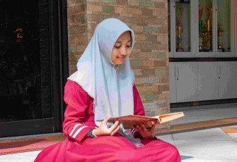 Hanin Nailal Husna 