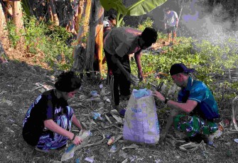 Gotong royong di wilayah desa binaan