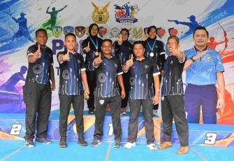 Personel lanud husein sastranegara 