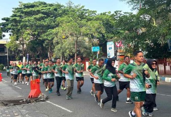 Aerobik lari santai anggota Kodim Tulungagung