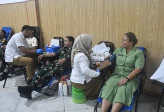 Donor darah HUT Persit Kartika Chandra Kirana Ke 80 