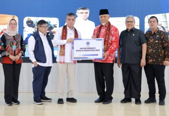 Kemnaker Salurkan Bantuan Rp 30,3 Miliar untuk Pemul ihan Ekonomi Sumbar
