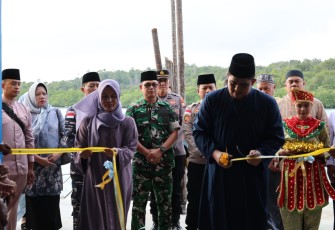 Bupati Roby saat Resmikan Dermaga 'Mak Yong' Pulau Mantang