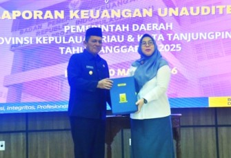 Gubernur Ansar Serahkan Laporan Keuangan Unaudited Tahun Anggaran 2025 ke BPK Kepri