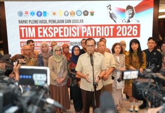 Menteri Transmigrasi, M. Iftitah Sulaiman Suryanagara usai Rapat Pleno Hasil Penilaian dan Usulan Tim Ekspedisi Patriot 2026, Selasa (26/5)