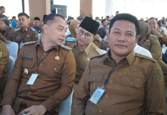 Bupati Trenggalek, Mochamad Nur Arifin, saat menghadiri peresmian operasional 1061 Koperasi Desa/Kelurahan Merah Putih (KDKMP) oleh Presiden RI, Prabowo Subianto, bertempat di Desa Nglawak, Kecamatan Kertosono, Kabupaten Nganjuk, Sabtu (16/5/2026)