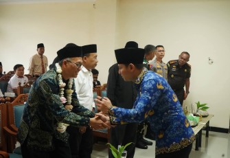 Bupati Trenggalek, Mochamad Nur Arifin, saat menghadiri pelepasan Ketua Pengadilan Agama (PA) Kelas IA Trenggalek dan 2 hakim, di Aula Pengadilan Agama Trenggalek, Rabu (20/5/2026)