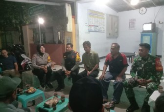Komsos bersama warga desa binaan