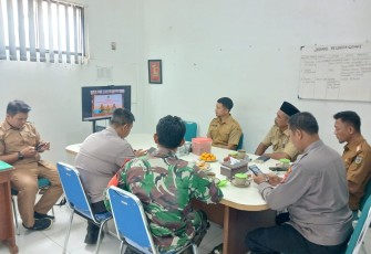 Komsos bersama warga desa binaan