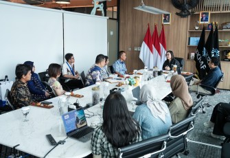 Wakil Menteri Ekonomi Kreatif, Irene Umar, menerima audiensi PT Serasi Autoraya (TRAC) di Kantor Kementerian Ekraf, Jakarta, Rabu (3/6/2026)