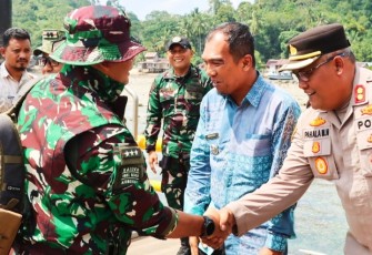 Sinergitas TNI-Polri dan Pemerintah Daerah Warnai Penyambutan Pangkogabwilhan I di Lingga