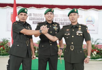 Komandan Korem 074/Warastratama, Kolonel Inf M. Arry Yudistira, S.I.P., M.I.Pol., M.Han., memimpin upacara Serah Terima Jabatan (Sertijab) Komandan Kodim 0724/Boyolali dari Letkol Inf Dhanu Anggoro Asmoro, S.E., kepada Letkol Inf Gunawan Nurbathin, Kamis (18/06/2026)