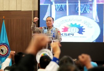 Wakil Kepala Kepolisian Negara Republik Indonesia (Wakapolri) Komjen Pol. Prof. Dr. Dedi Prasetyo menghadiri pembukaan Rapat Kerja Nasional (Rakernas) Konfederasi Serikat Pekerja Indonesia (KSPI) Tahun 2026 