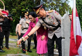 Wakapolri Komjen Pol. Prof. Dr. Dedi Prasetyo, S.H., M.Hum., M.Si., M.M