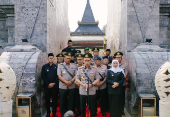 HUT Bhayangkara ke-80, Gubernur Khofifah Puji Dedikasi Polri Melayani Secara Humanis
