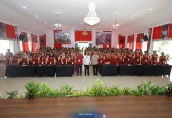 Menteri Pendidikan Tinggi, Sains, dan Teknologi (Mendiktisaintek), Brian Yuliarto, saat memberikan kuliah umum pada Diklat Pratama Angkatan I Dewan Pimpinan Pusat Gerakan Mahasiswa Pelajar Kebangsaan (DPP GMPK), yang diikuti kader GMPK dari berbagai provinsi di Indonesia, Jumat (3/7)