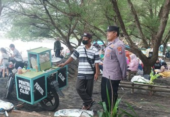 Layanan Pengamanan Polres Blitar Patroli Dialogis di Wisata Pantai Serang