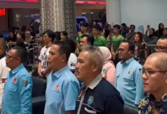 Ketua Umum KONI Kota Depok, Herry Suprianto, bersama jajaran pengurus menghadiri Kejuaraan Nasional (Kejurnas) Inline Freestyle Royal Clash 2026 yang digelar di Mall Pesona Square, Kota Depok, pada 3–5 Juli 2026