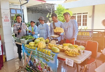 Polres Pelabuhan Tanjungperak Gelar Gerakan Pangan Murah Hasil Panen Lahan Ketahanan Pangan