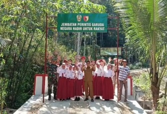 Jembatan perintis Garuda di Pacitan