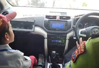Bocah SD di Gresik yang Tersesat Jalan Pulang Akhirnya Bertemu Orang Tuanya