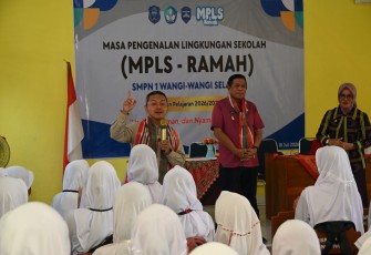 Wakil Menteri Pendidikan Dasar dan Menengah (Wamendikdasmen), Fajar Riza Ul Haq