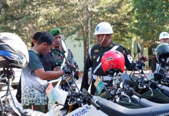 Pengecekan kendaraan dinas