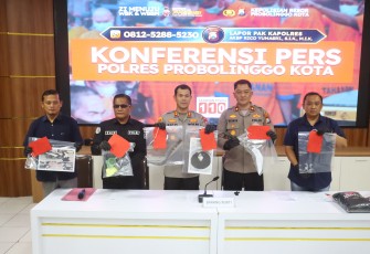Polres Probolinggo Kota Amankan 5 Tersangka Pelempar Bondet di Mayangan