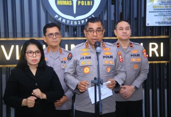 Kepala Divisi Hubungan Masyarakat (Kadiv Humas) Polri Irjen Pol. Johnny Eddizon Isir