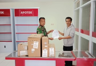 Kodim 0801/Pacitan Kawal Pendistribusian Perangkat Komputer Kelengkapan KDKMP