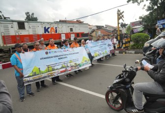 KAI Daop 2 Bandung Imbau Masyarakat Disiplin Berlalu Lintas