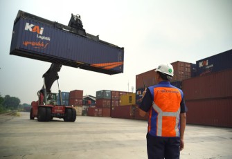 Lebih dari 1 juta Ton Barang Diangkut via Kereta Kontainer, Setara Mengurangi Pergerakan Hampir 60 Ribu Truk di Jalan Raya