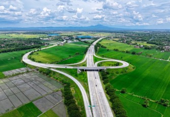 Menyusuri Kawasan Jawa Timur: JTT Hadir Mengantarkan Wisata dengan Layanan Sepenuh Hati