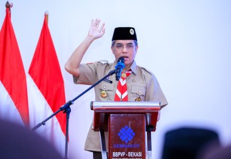 Menaker Yassierli menutup Pesan tren Kilat (Sanlat) Ramadan bagi Praja Muda Karana (Pramuka) Penegak dan Pandega se-Jabodetabek di Balai Besar Pelatihan Vokasi dan Produktivitas (BBPVP) Bekasi, Jawa Barat, Minggu (8/3/2026).