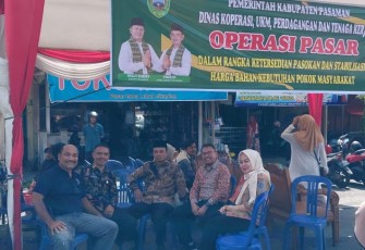 Badan Penyelenggara Jaminan Sosial (BPJS) Ketenagakerjaan Cabang Kabupaten Pasaman ikut berpartisipasi dalam operasi dan sidak pasar yang digelar Pemkab Pasaman di Pasar Lama Lubuk Sikaping, Kamis (26/2/2026)